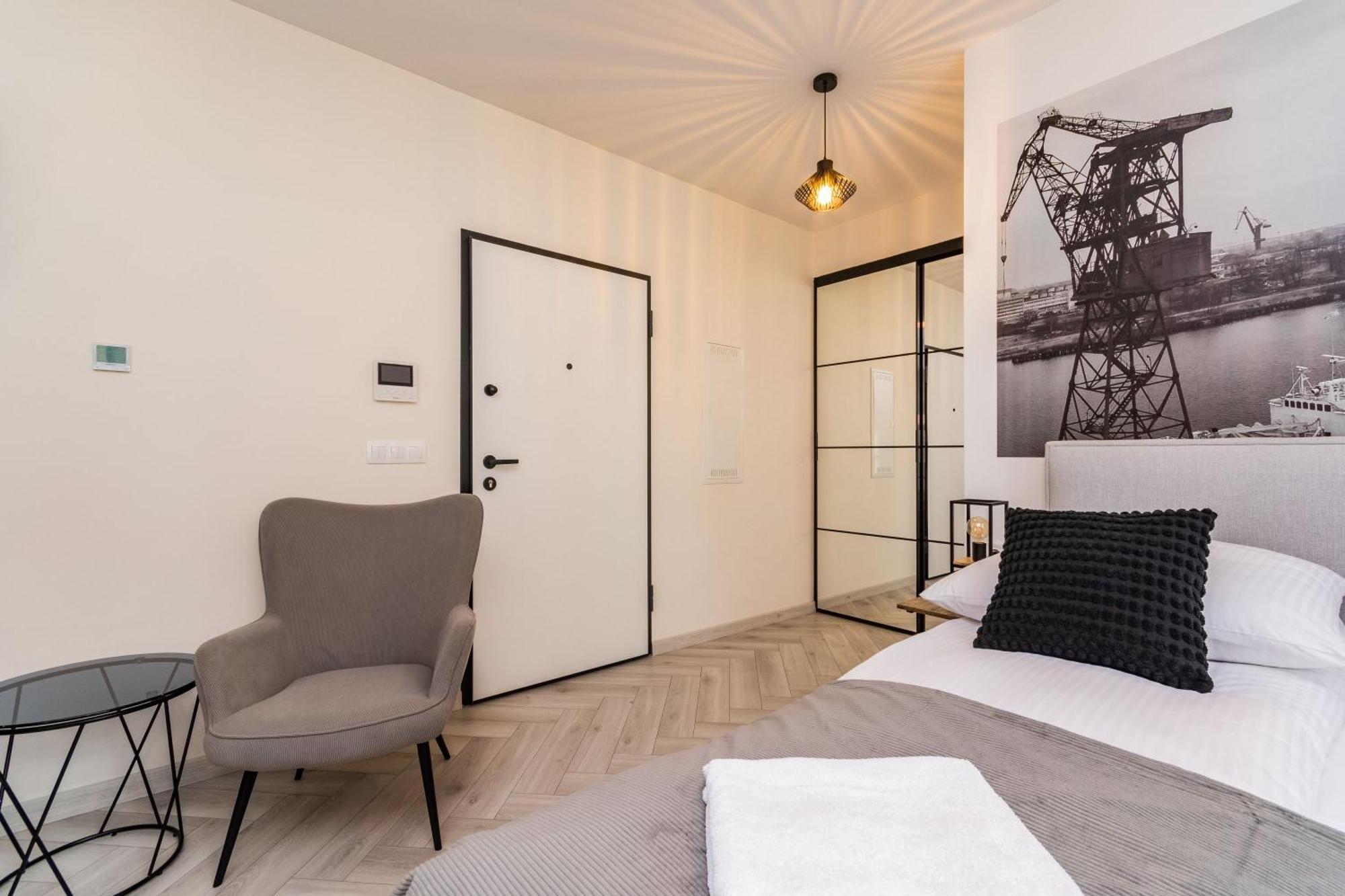 Doki Studio Stocznia By Grand Apartments Gdansk Exterior photo